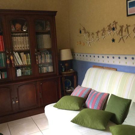 Chambre Et Piece Confort La Possession Exterior foto